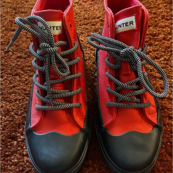 Rare Hunter x Target Red Canvas Low Rain Boots Sneakers Kids Youth Size 2 Unisex - Picture 1 of 6